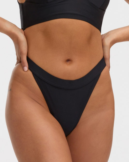 High cut bikini bottom in black